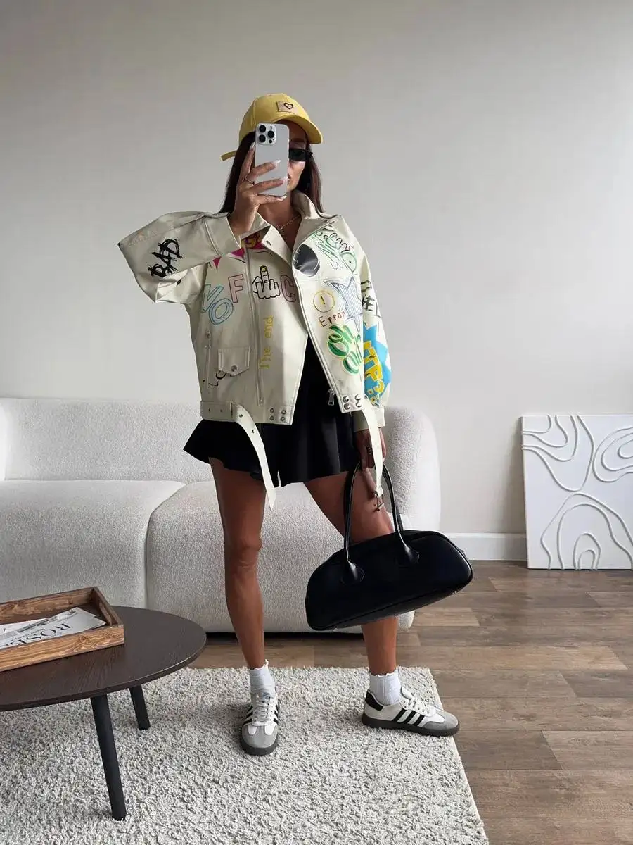 Женская кожаная косуха с принтом - Верхняя одежда (Одежда) в Москва