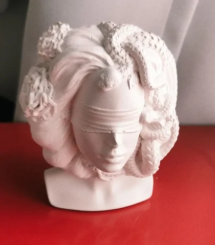 Статуэтка Медуза Гаргона из гипса - Настольные игры в Москва