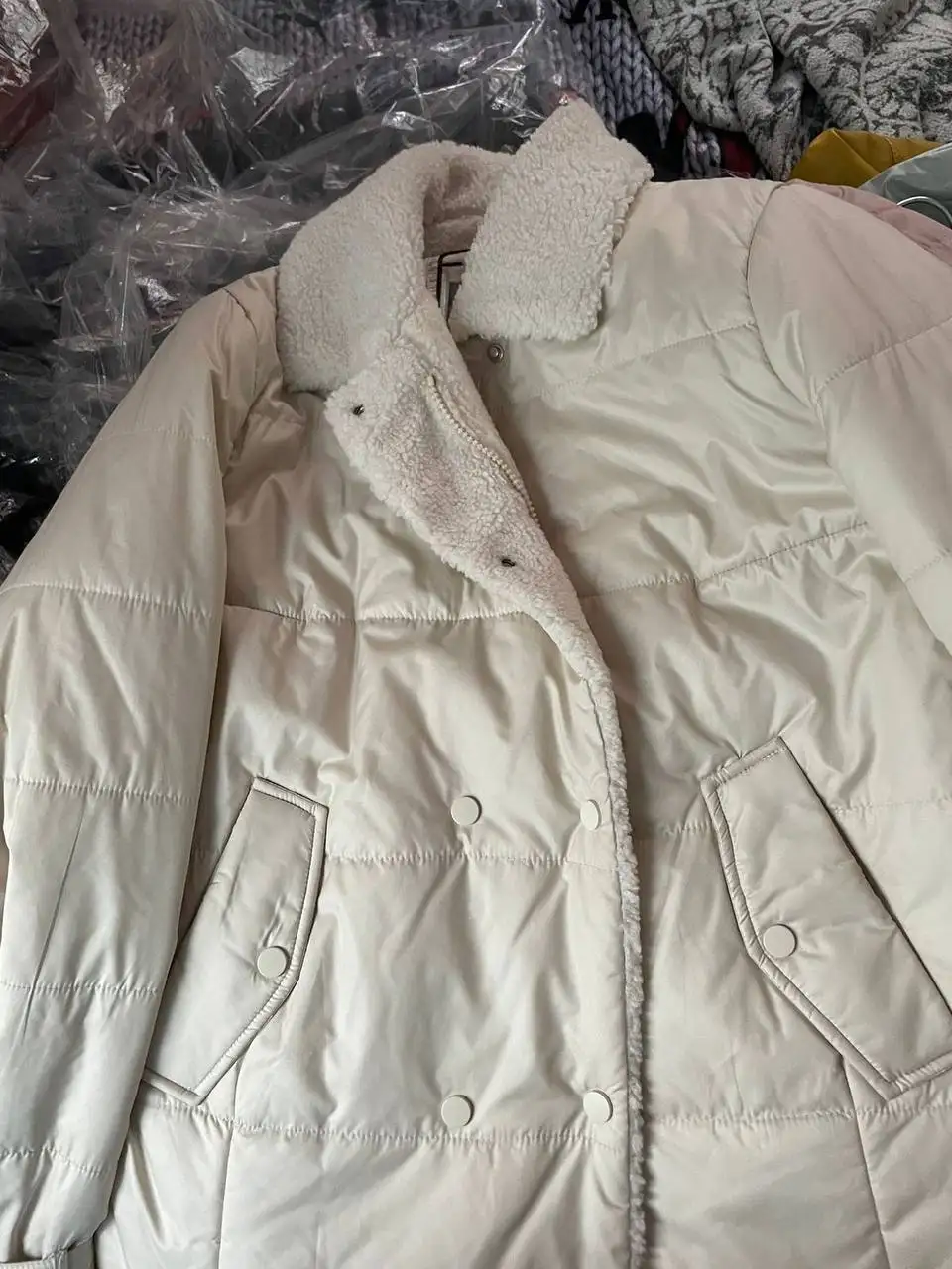Куртка 50 размера, новая, была один раз - Куртки (Одежда) в Москва