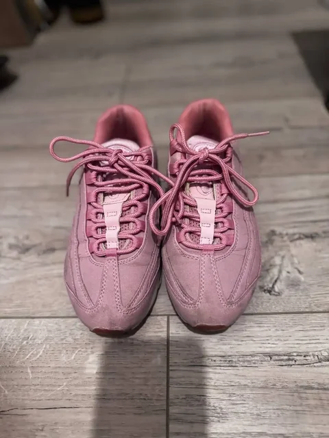 Женские кроссовки Nike Air Max 95 Light Pink размер 37 - Джинсы и футболки в Москва