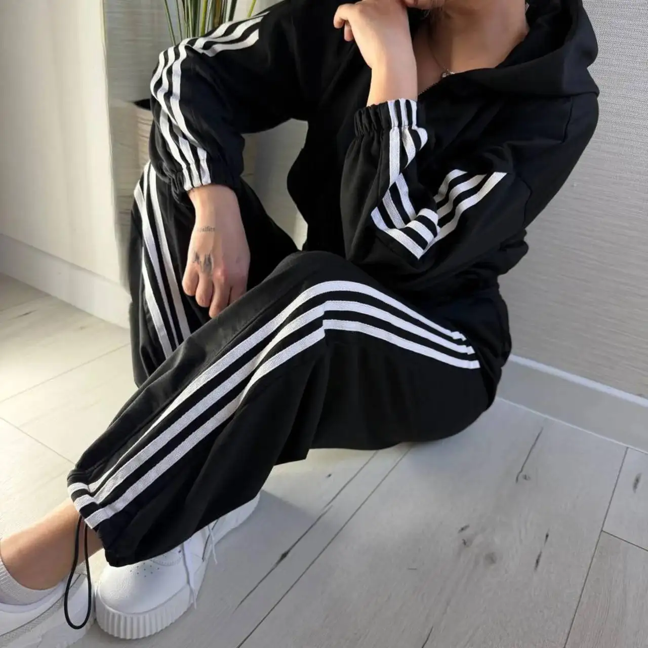 Костюм с лампасами из качественной двунитки - Одежда в Москва