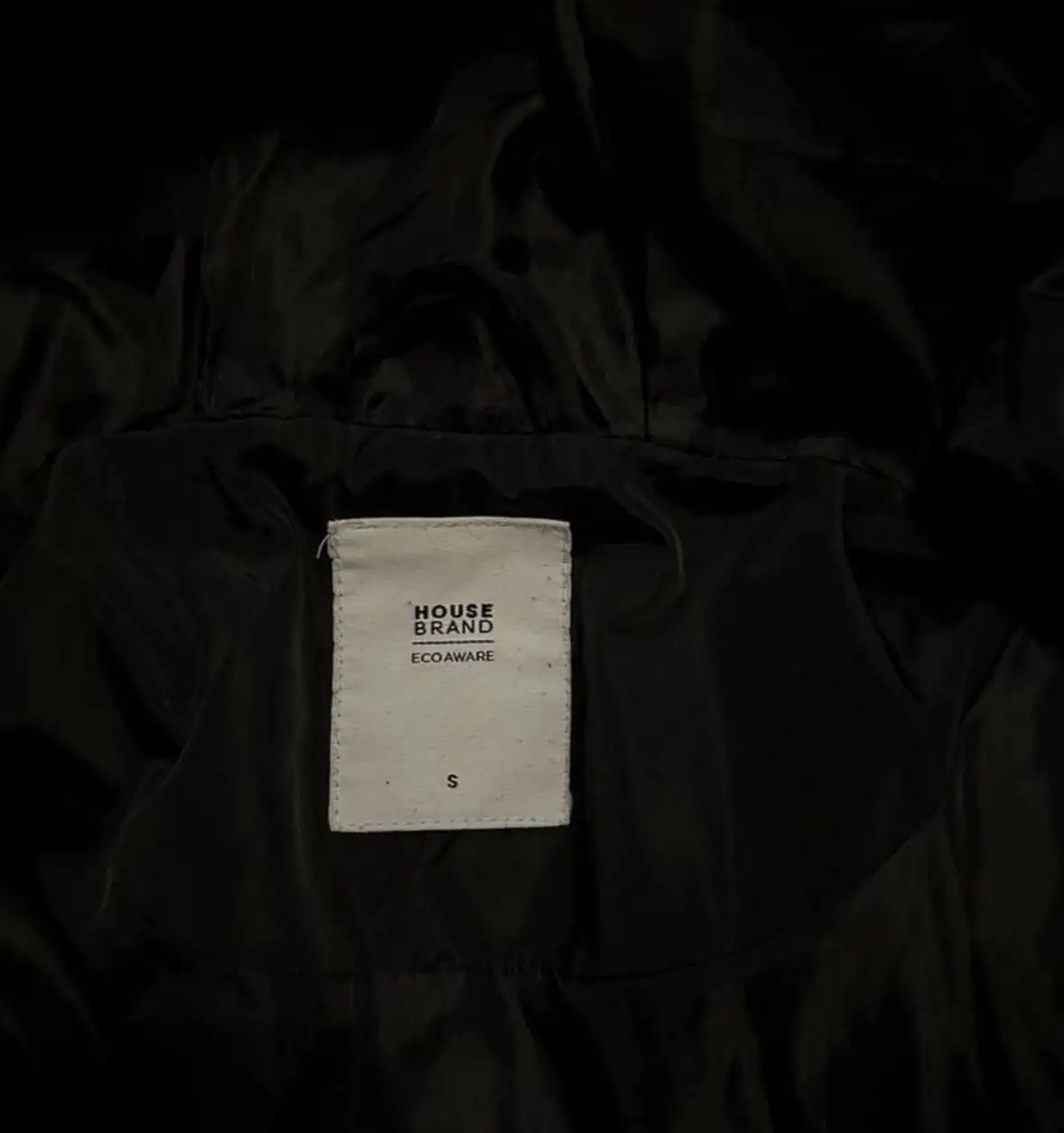 Пуховик размер S, состояние нового - Верхняя одежда (Одежда) в Москва