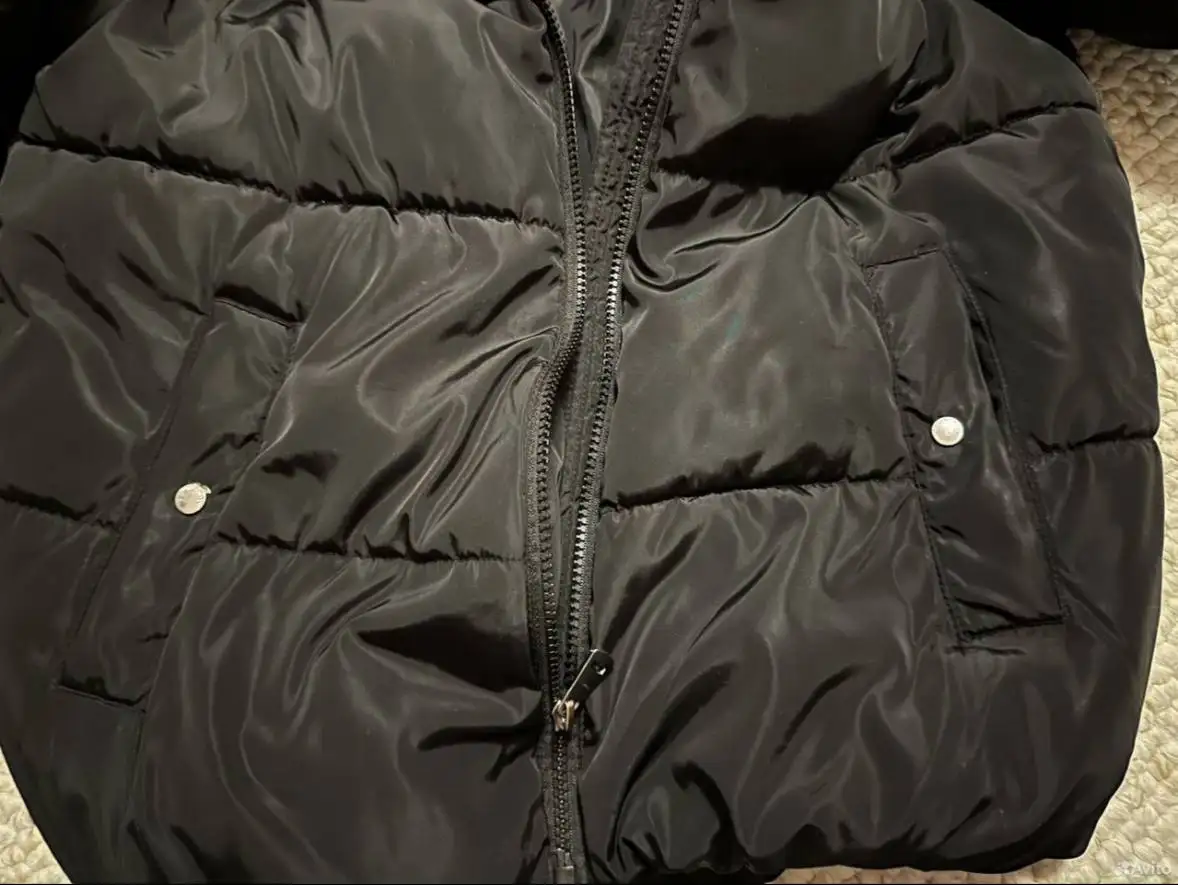 Пуховик размер S, состояние нового - Верхняя одежда (Одежда) в Москва