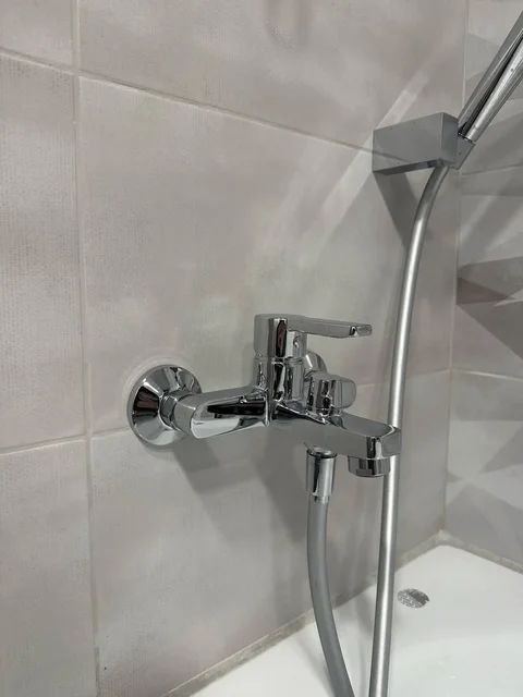 Смеситель для ванны Iddis Sena - Шторы и жалюзи в Москва