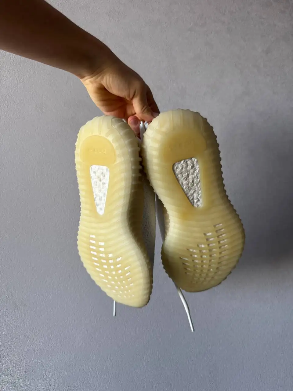 Кроссовки Adidas Yeezy 350 - Обувь (Одежда) в Москва