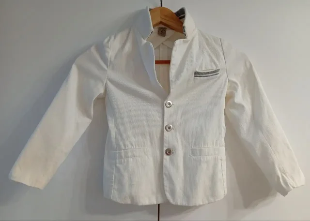 Белый хлопковый пиджак для ребенка 4-5 лет - Пиджаки в Москва