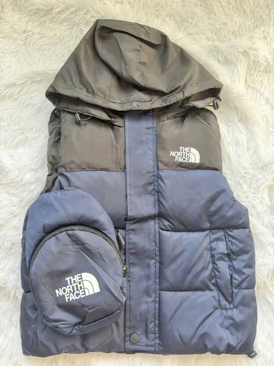 Жилетки North Face разных размеров - Верхняя одежда (Одежда) в Москва
