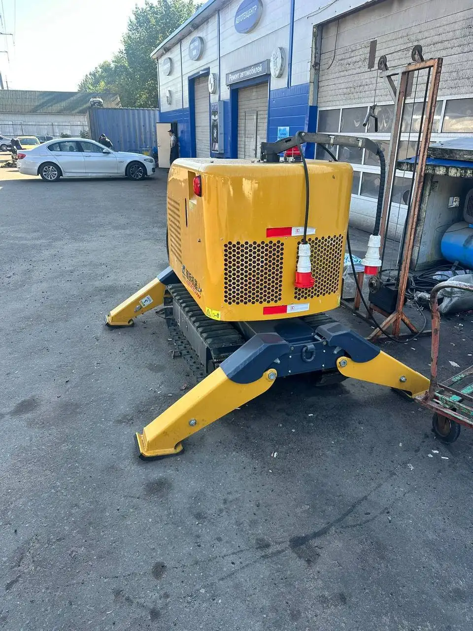 Продается демонтажный робот XZB170E - Спецтехника (Барахолка) в Москва