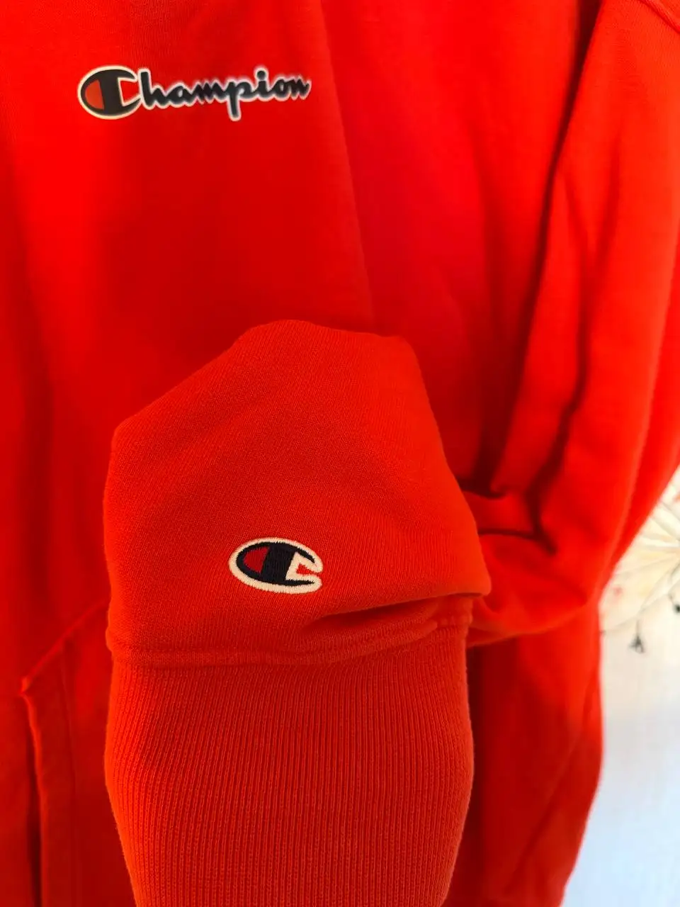 Худи Champion красного цвета размер L/XL - Худи/толстовки (Одежда) в Москва