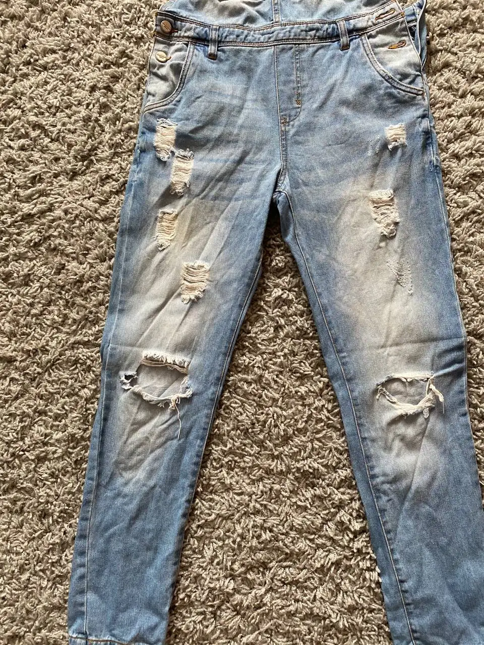 Джинсовый комбинезон 42-44 - Комбинезоны (Одежда) в Москва