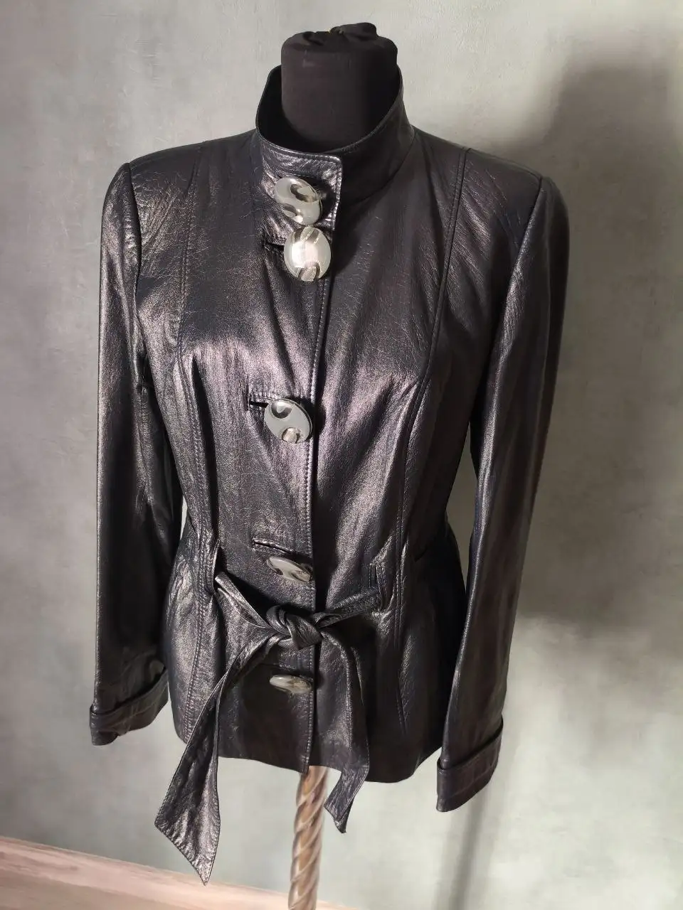 Женская кожаная куртка размер 48/50 - Верхняя одежда (Одежда) в Зеленоград