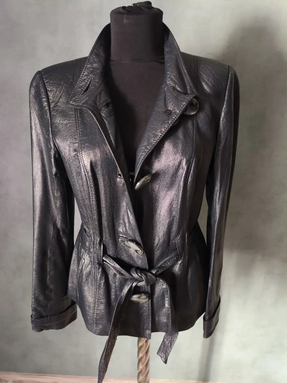 Женская кожаная куртка размер 48/50 - Верхняя одежда (Одежда) в Зеленоград