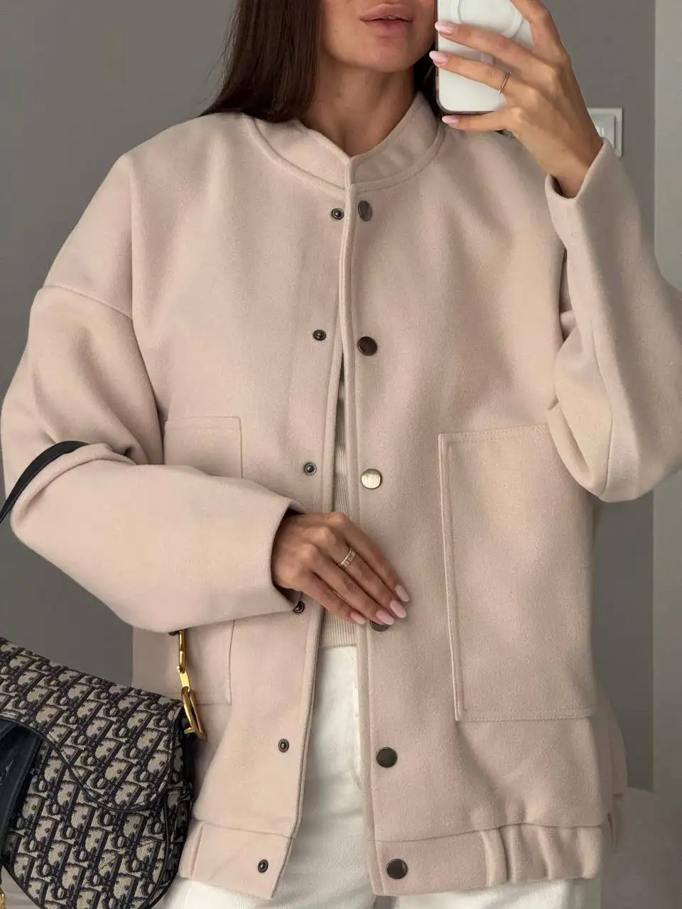 Классный бомбер в двух размерах - Верхняя одежда (Одежда) в Москва