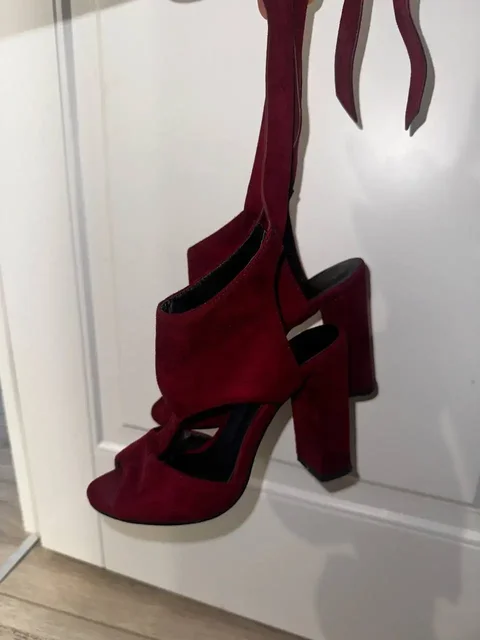 Женские замшевые каблуки размер 36-37 - Одежда в Москва