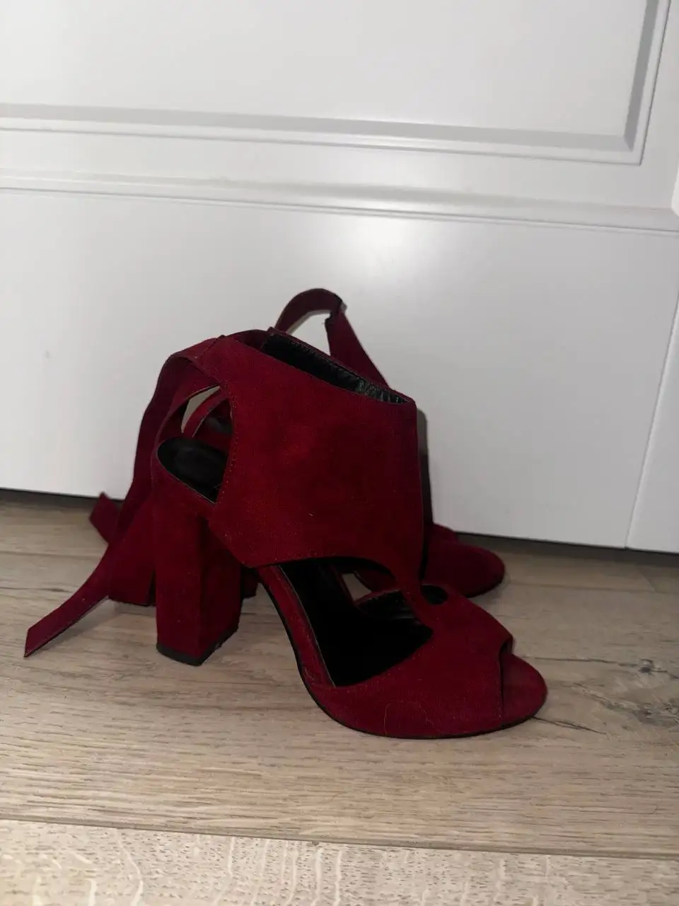 Женские замшевые каблуки размер 36-37 - Обувь (Одежда) в Москва