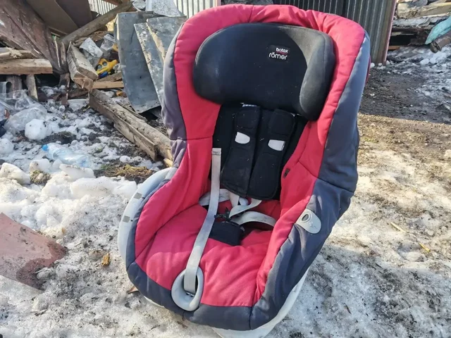 Детское автокресло в отличном состоянии - Товары для детей в Москва