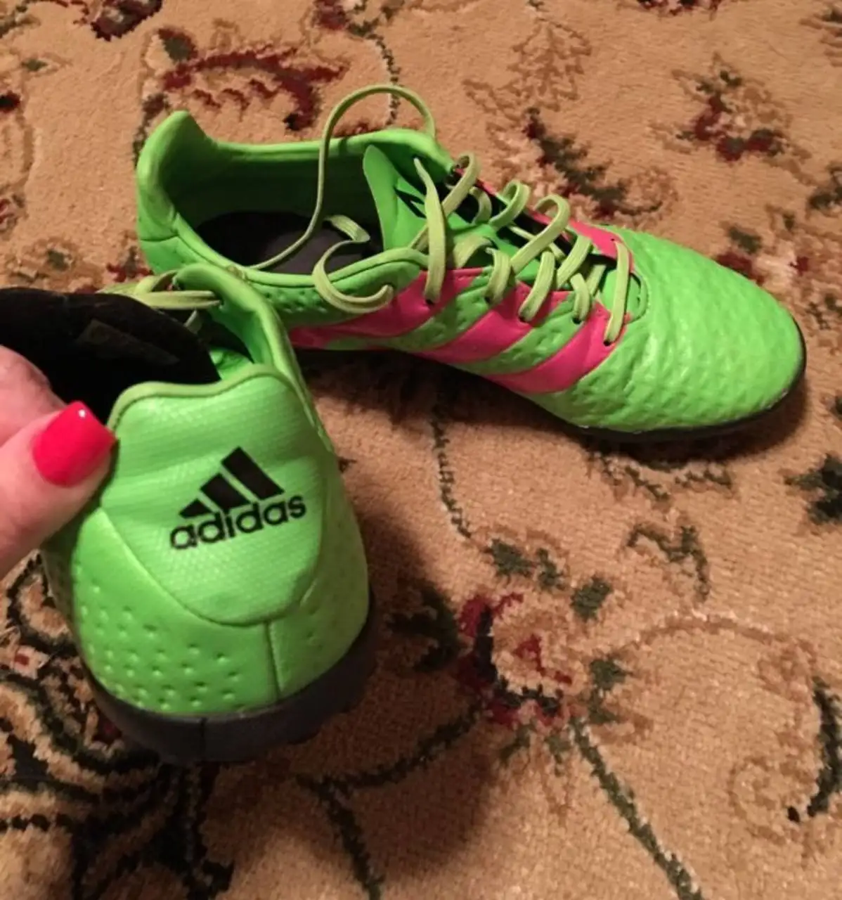 Футбольные бутсы adidas оригинал - Спортивная обувь (Барахолка) в Москва