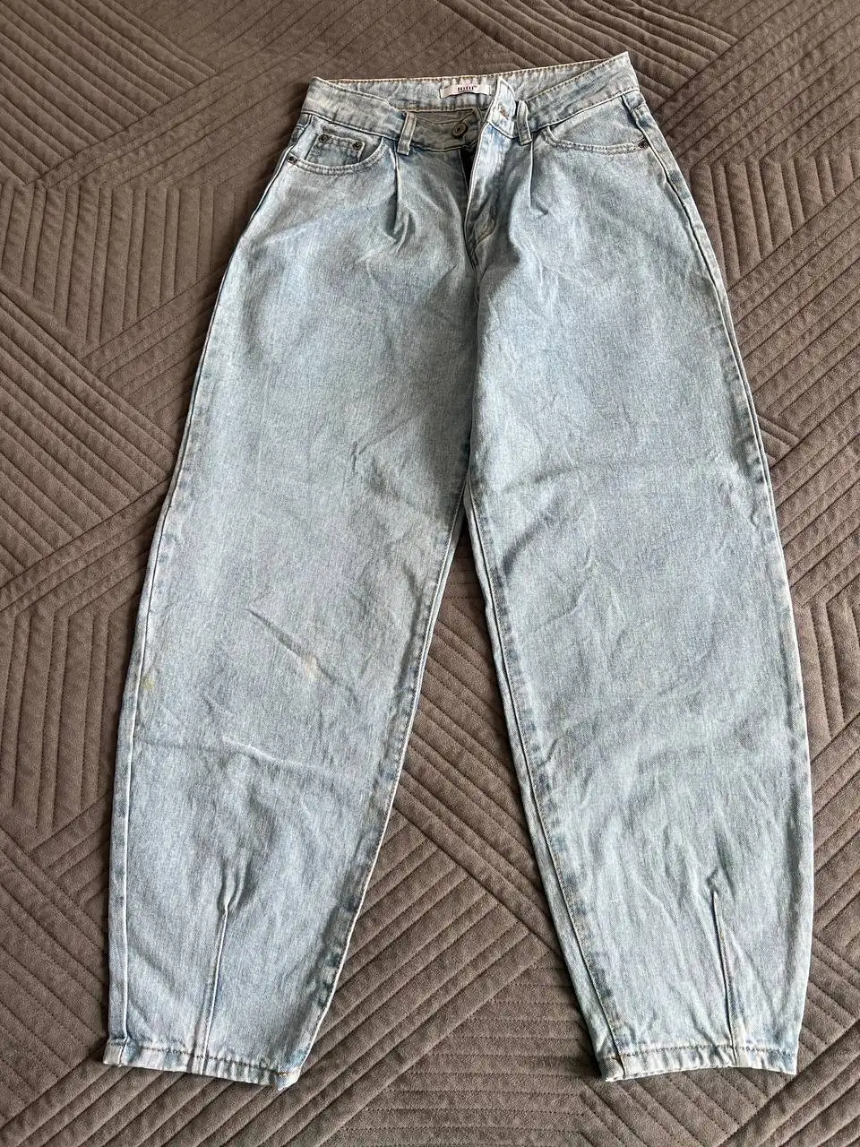 Джинсы бананы с высокой посадкой, укороченные, 27 размер - Джинсы (Одежда) в Москва