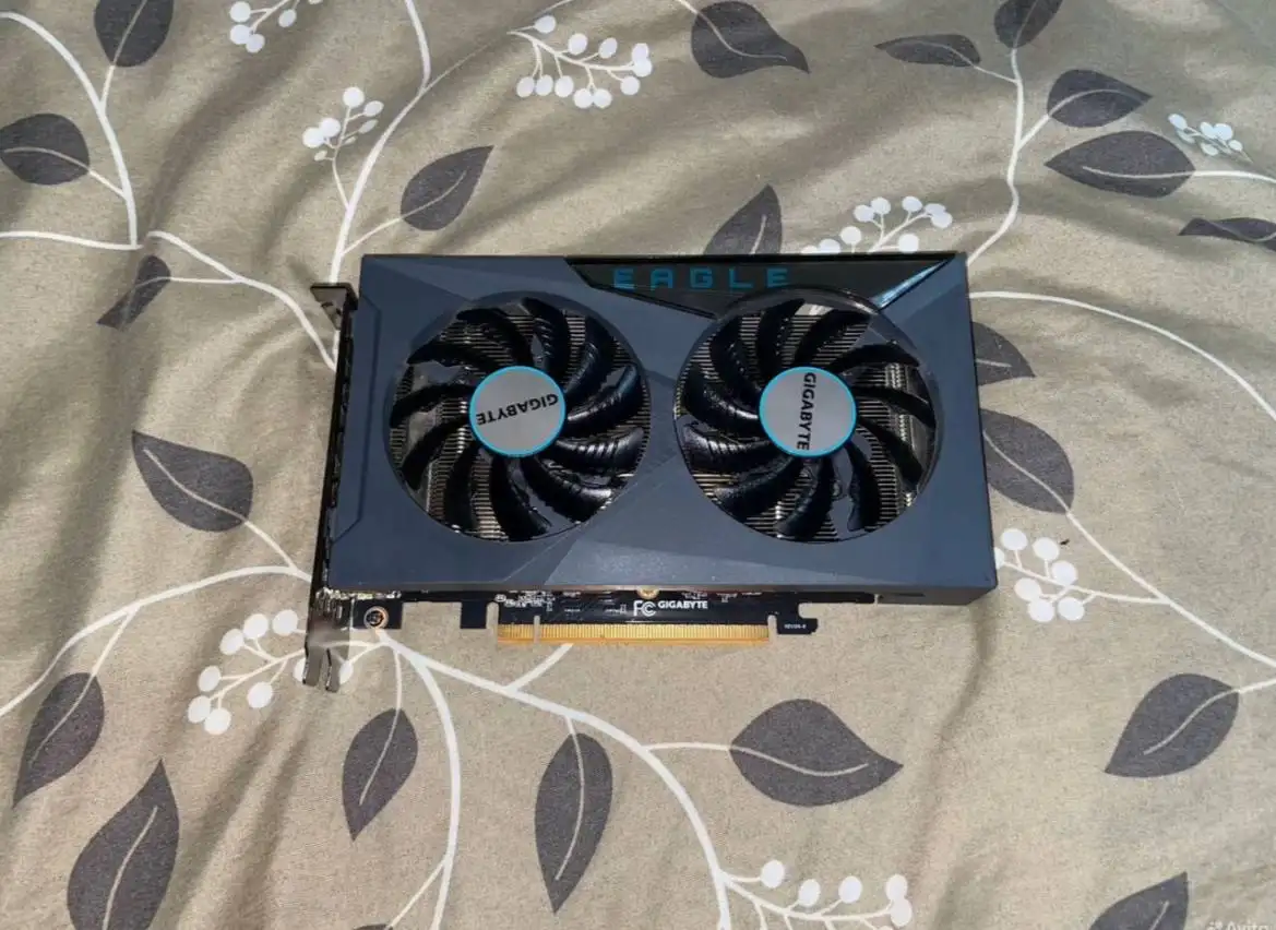 Продается видеокарта RX 6400 4GB GIGABYTE - Компьютерные комплектующие (Электроника) в Москва