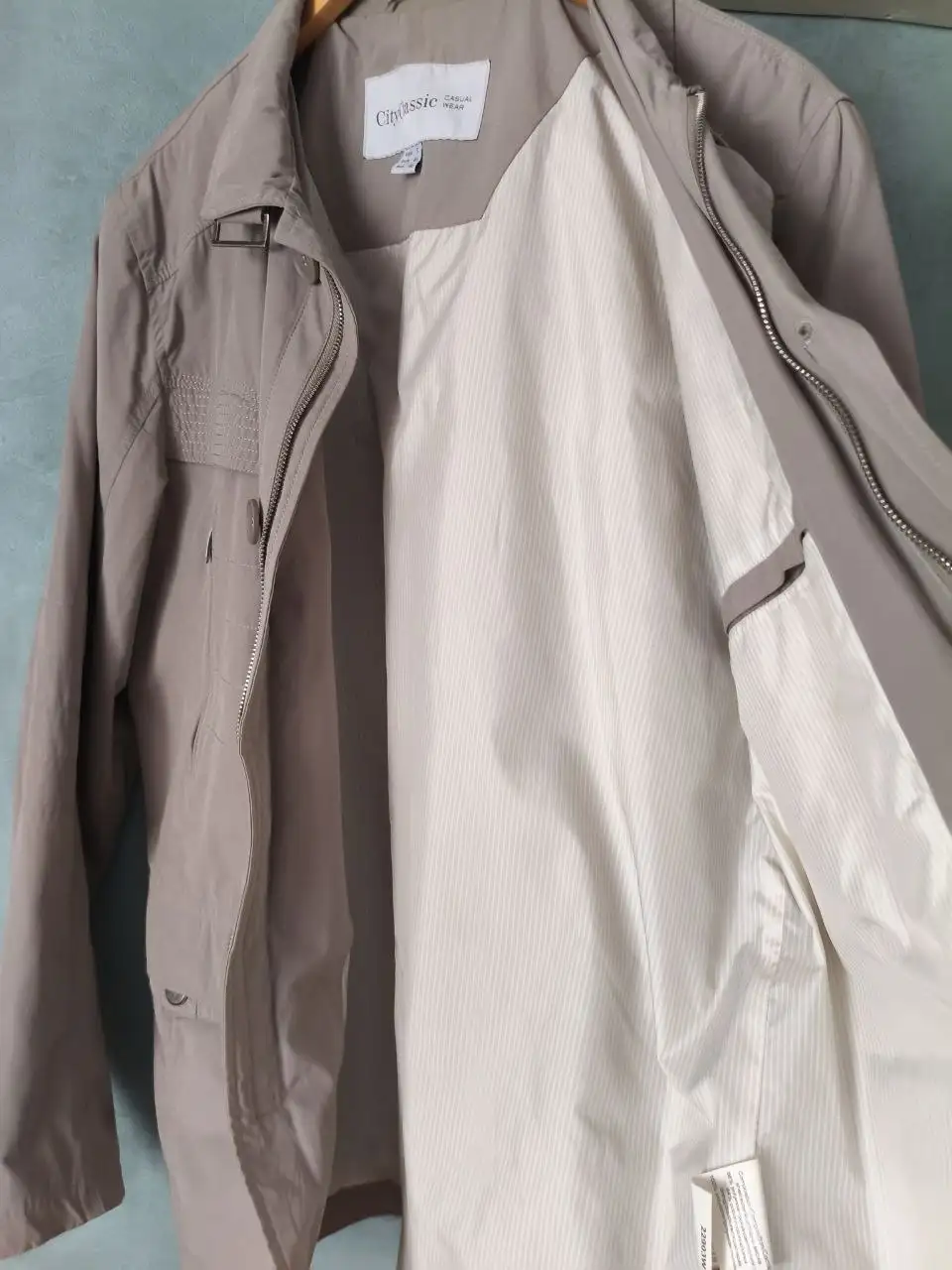 Мужская ветровка новая размер 48-50 - Верхняя одежда (Одежда) в Зеленоград