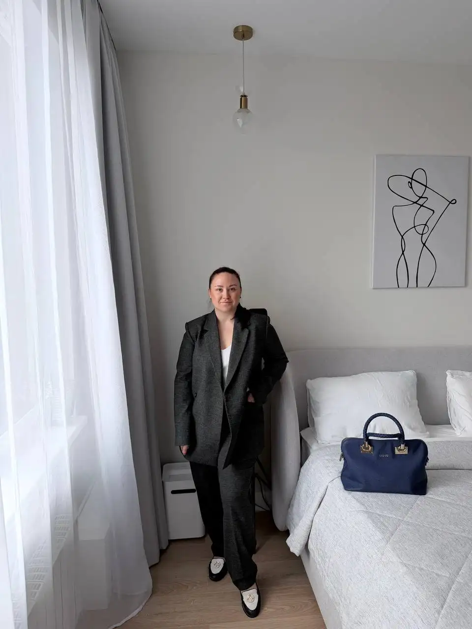 Продажа брючного костюма, кофточки, ботинок и корсета - Женская одежда (Одежда) в Москва