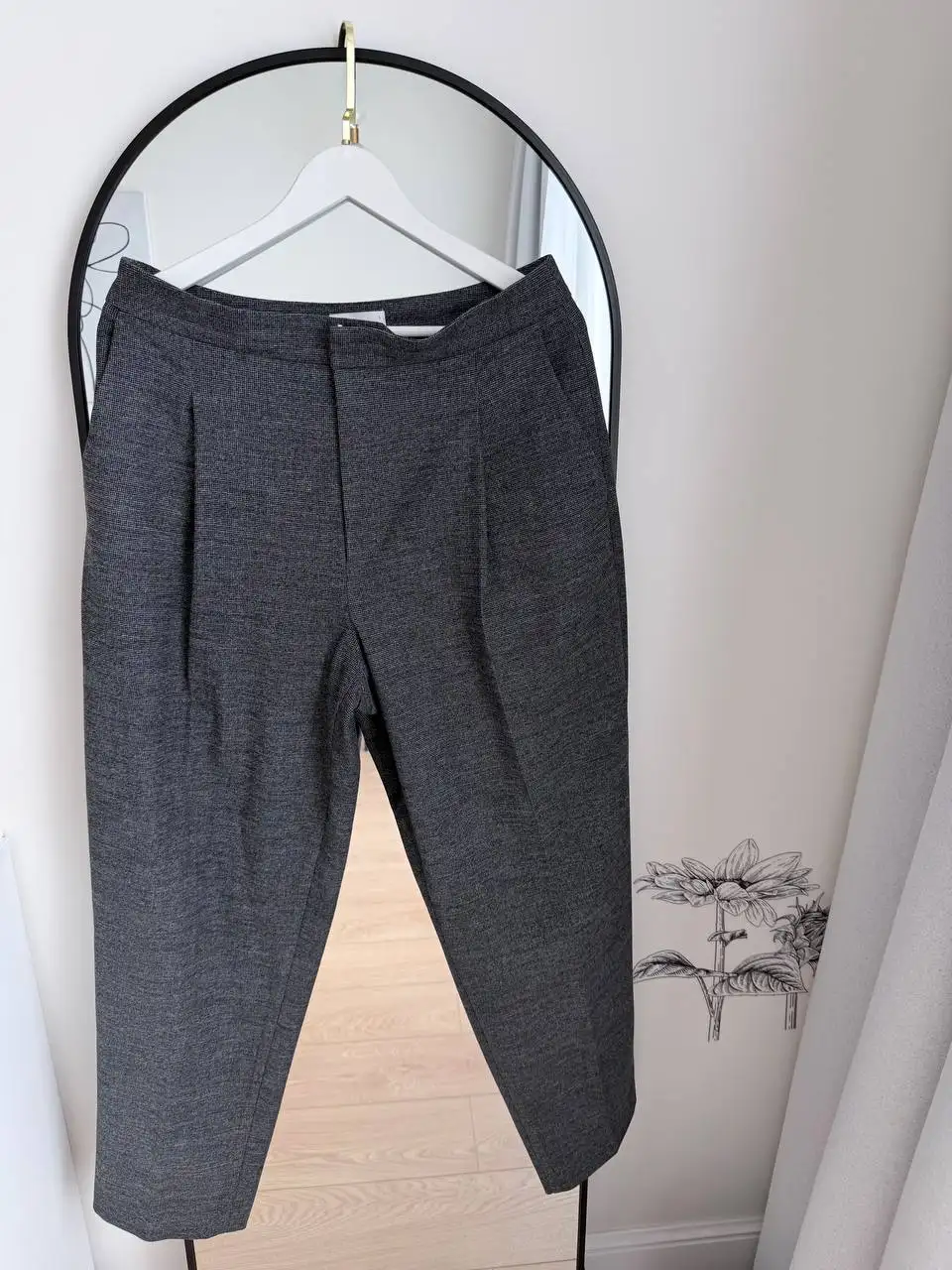 Продажа брючного костюма, кофточки, ботинок и корсета - Женская одежда (Одежда) в Москва