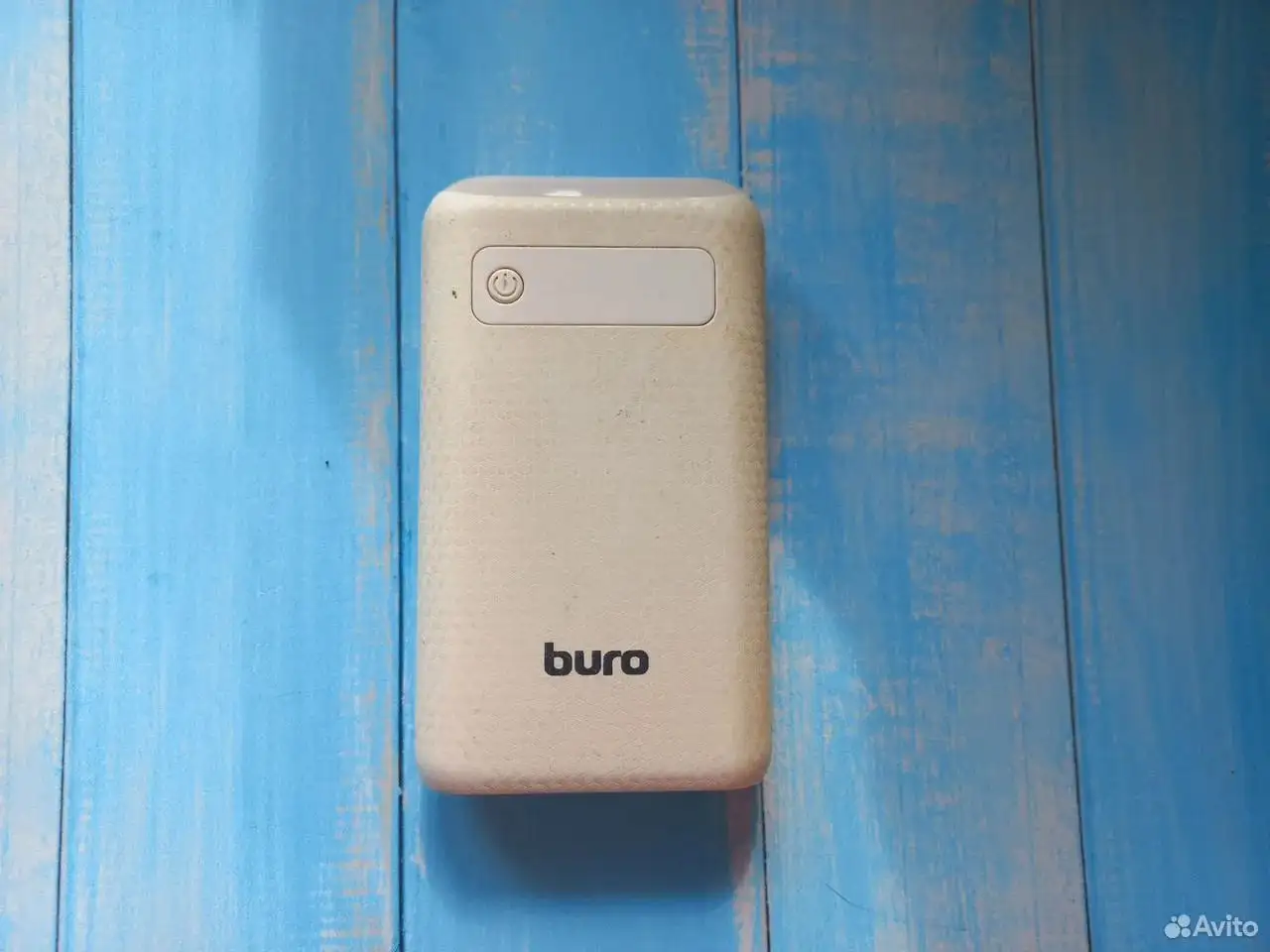 Продажа б/у внешнего аккумулятора BURO RC-7500A-W - Аксессуары для электроники (Электроника) в Красноуфимск