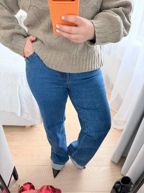 Продажа брендовой одежды: джинсы, толстовка, свитер, кардиган - Школьная одежда в Москва