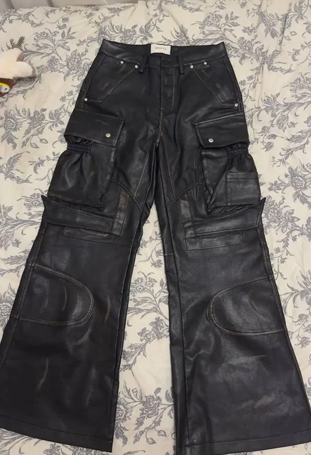Брюки из экокожи черного цвета размер 48 - Худи в Москва