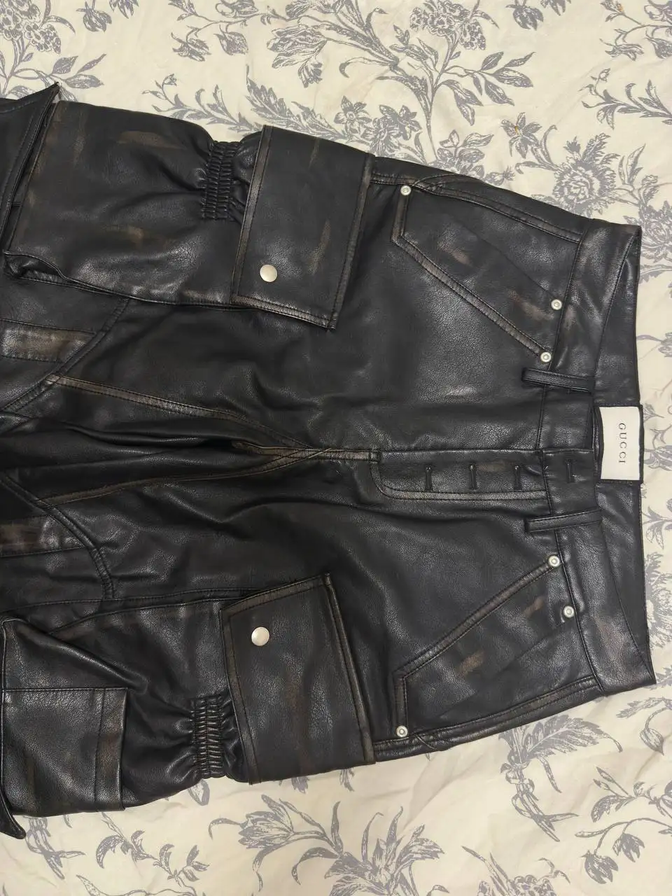 Брюки из экокожи черного цвета размер 48 - Брюки (Одежда) в Москва