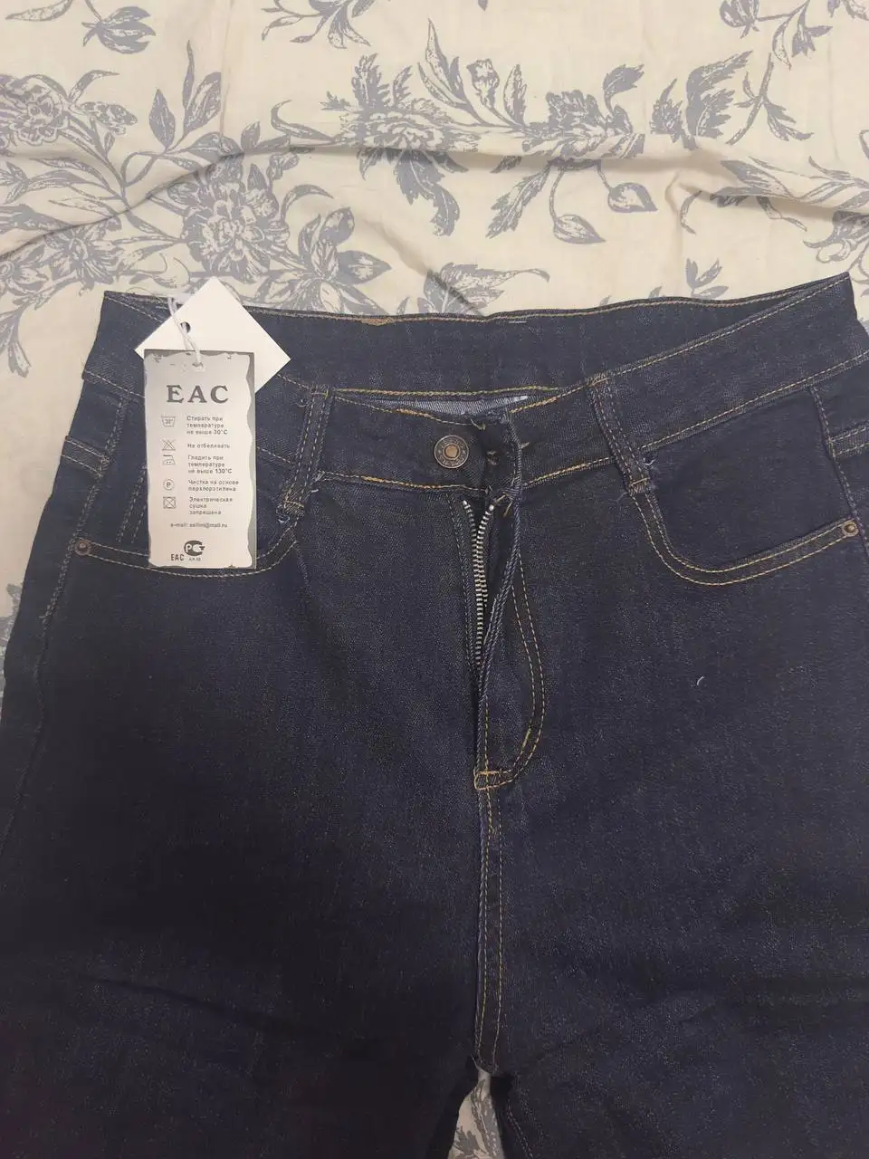 Продам новые джинсы размер 30 - Джинсы (Одежда) в Москва