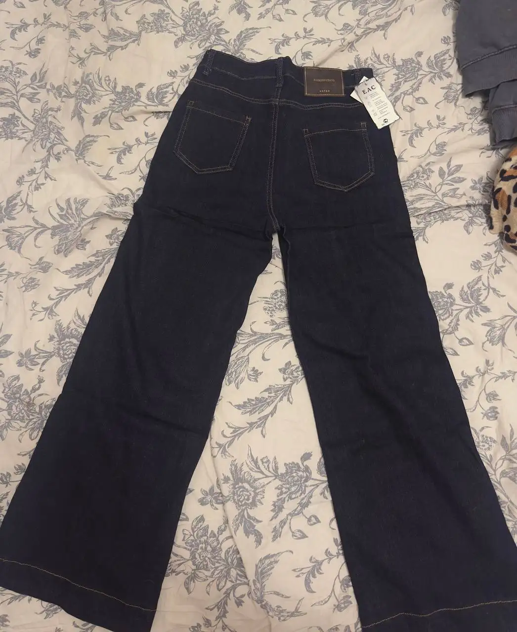 Продам новые джинсы размер 30 - Джинсы (Одежда) в Москва