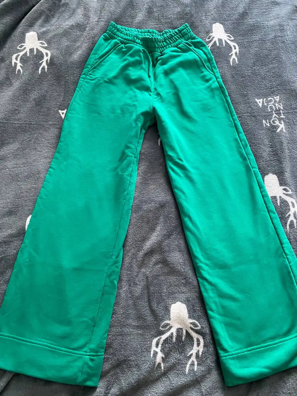 Женский спортивный костюм зеленый - Спортивная одежда (Одежда) в Москва