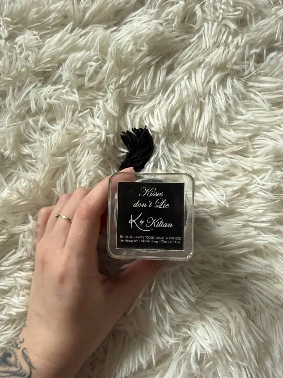 Продам духи Kilian Kisses Don’t Lie 60 мл - Парфюмерия (Красота и здоровье) в Москва