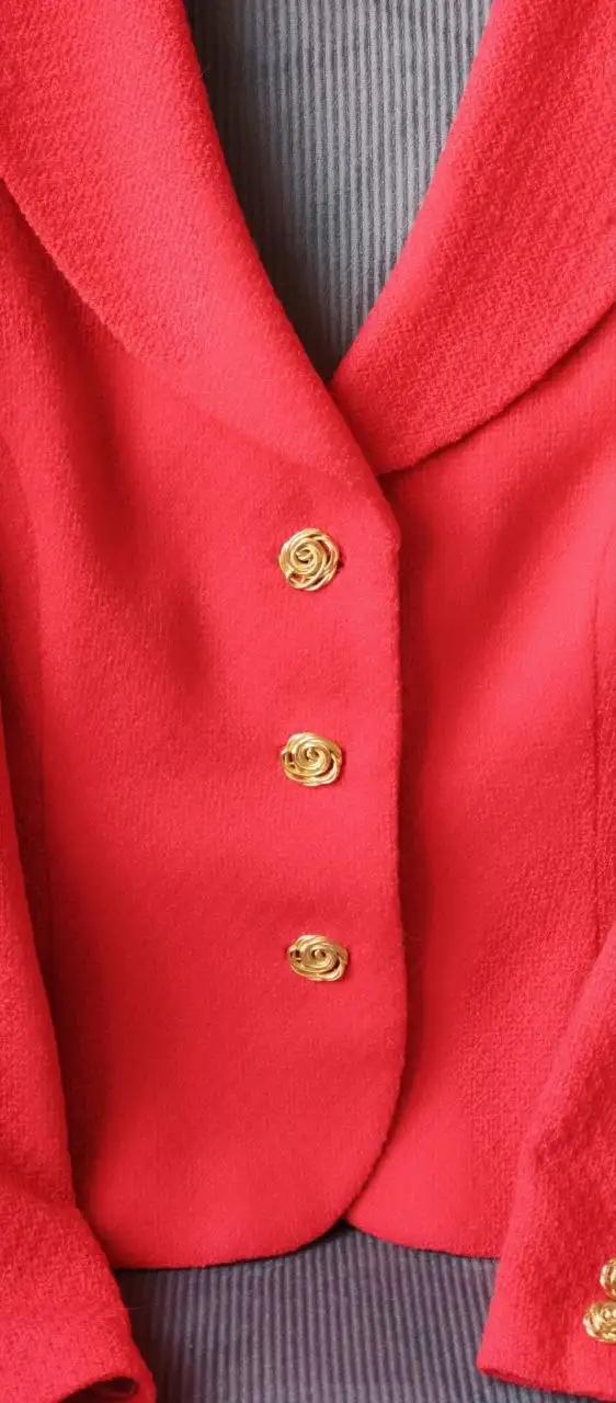 Элегантный женский костюм Cacharel 46 размера - Женская одежда (Одежда) в Москва