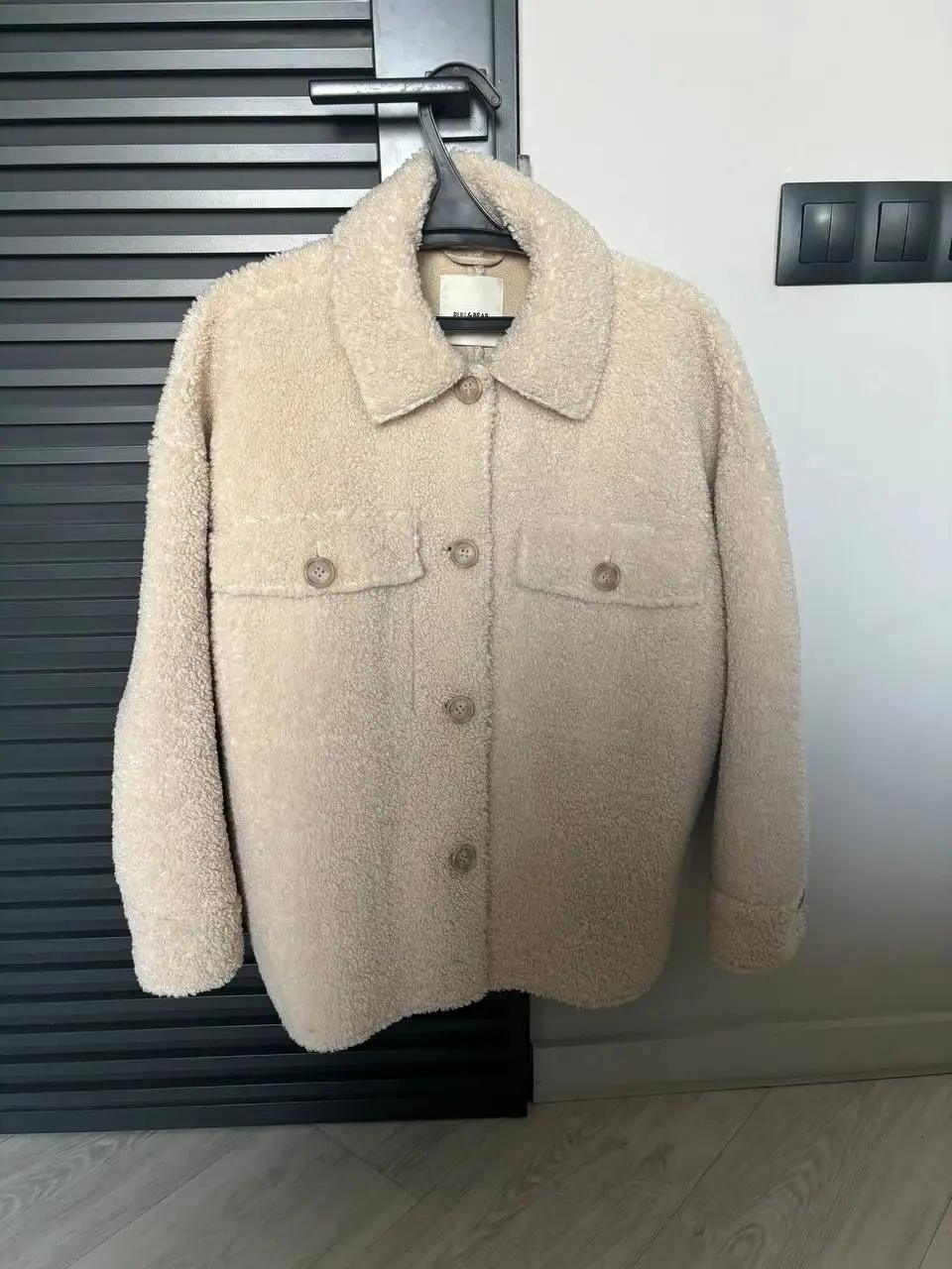 Куртка меховая Pull&Bear бежевая 46 (M) - Одежда в Москва