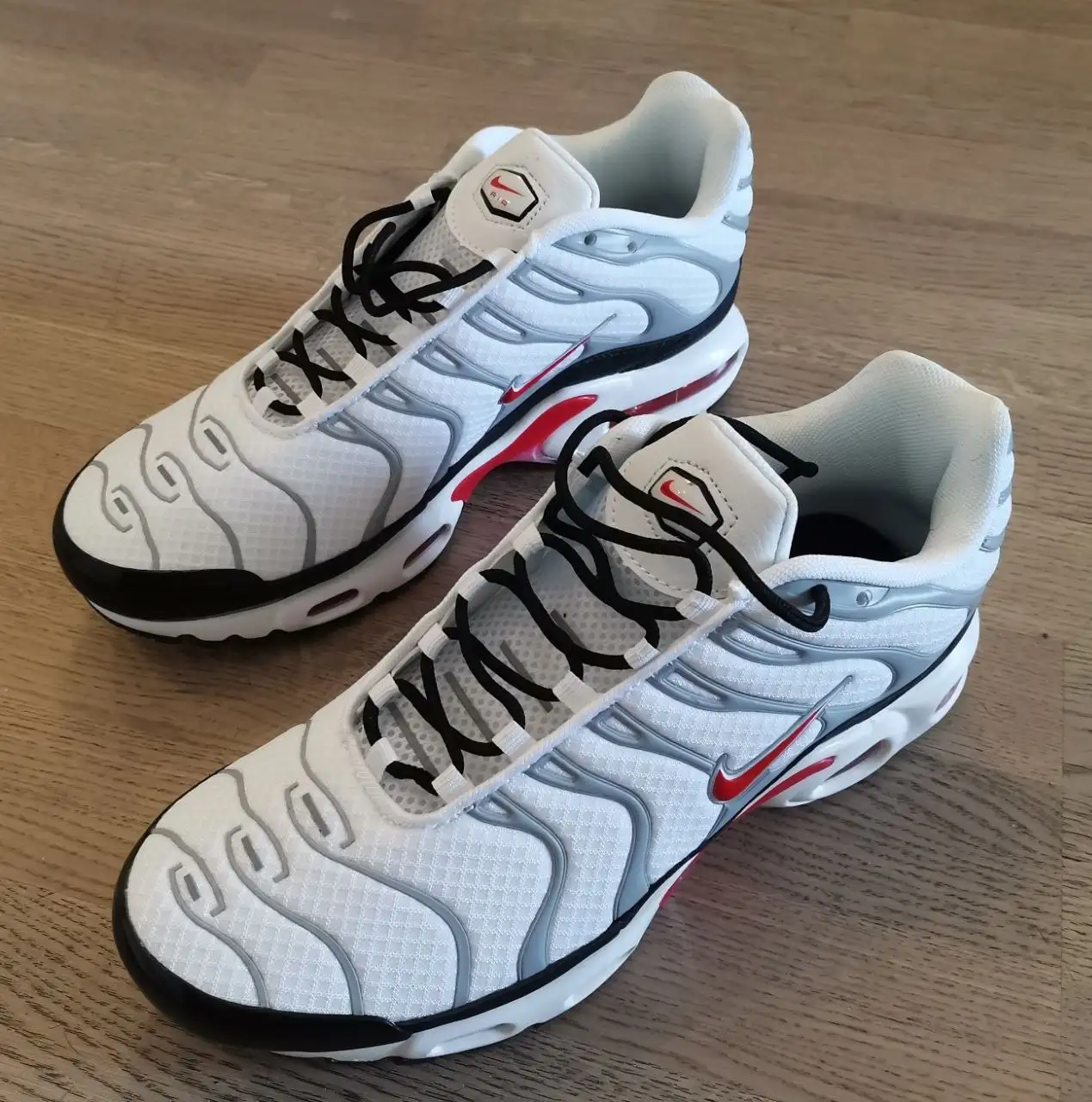 Продажа новых кроссовок New Balance, Adidas, Nike - Обувь (Одежда) в Москва