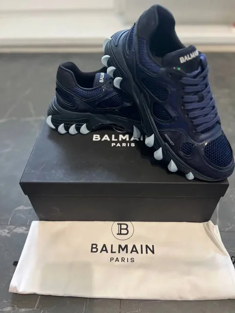 Кроссовки Balmain оригинал размер 44 - Одежда в Москва
