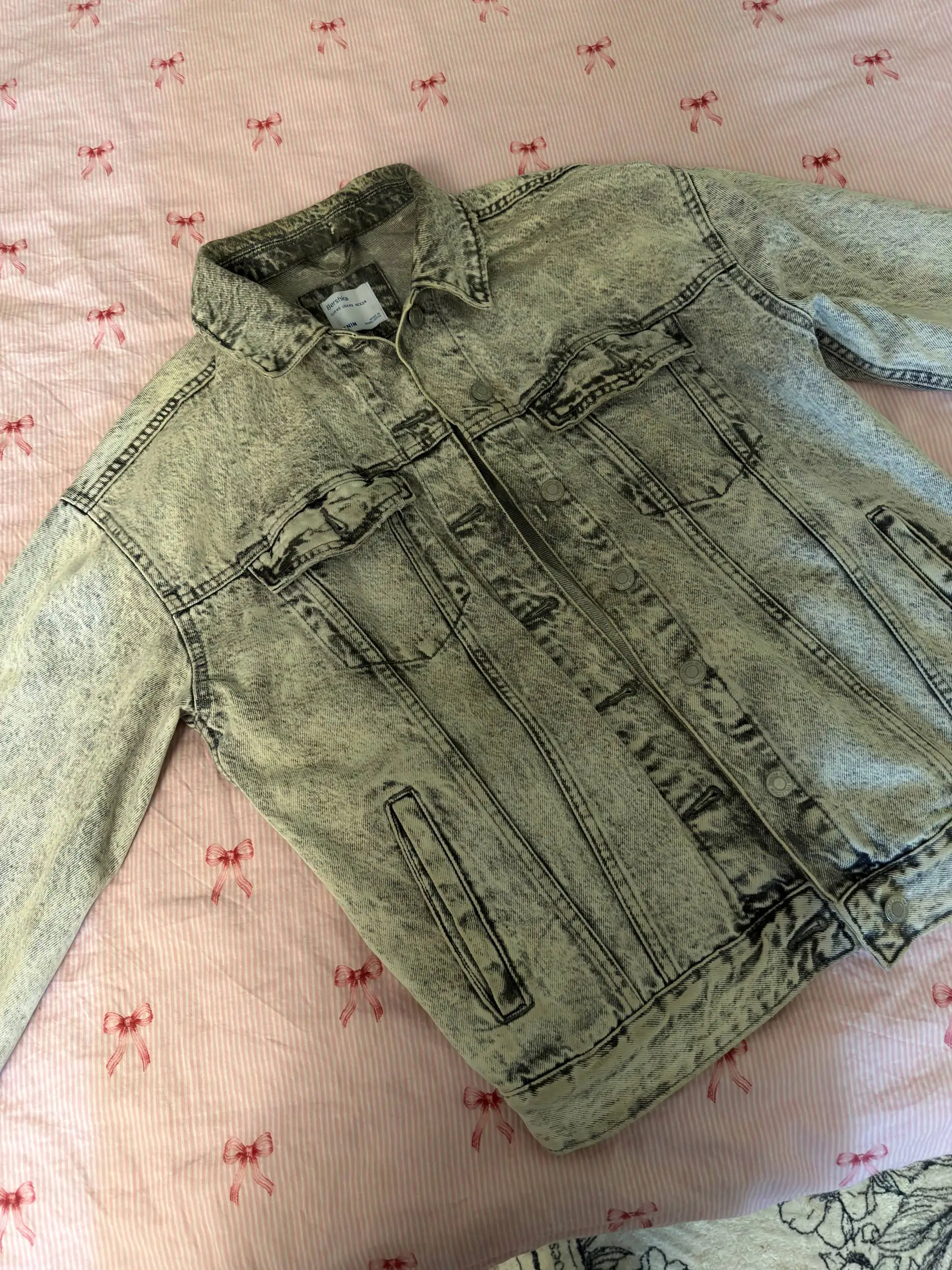Джинсовка женская Bershka - Верхняя одежда (Одежда) в Москва