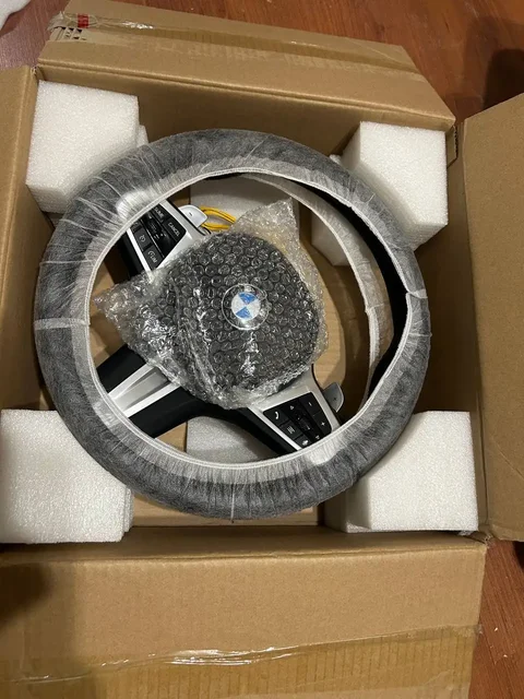 Продам руль BMW G20/G30 - Номера и бланки в Москва
