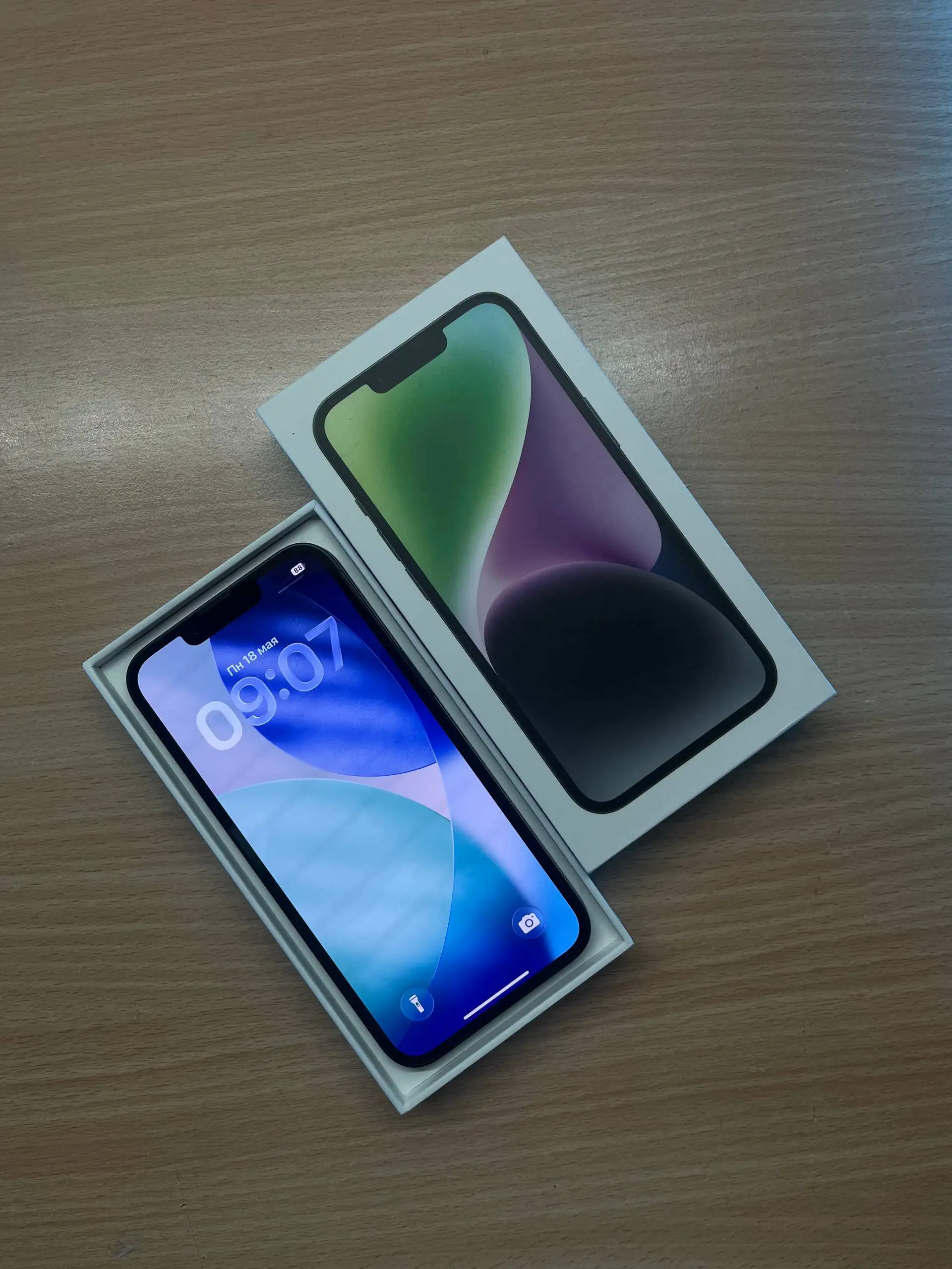iPhone 14 128GB темно-синий - Смартфоны (Электроника) в Москва