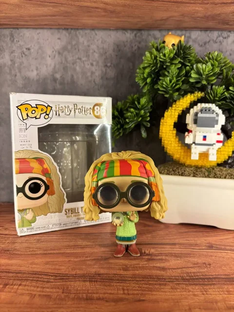 Продам фигурку FUNKO POP Sybill Trelawney №86 - Коллекционирование в Москва