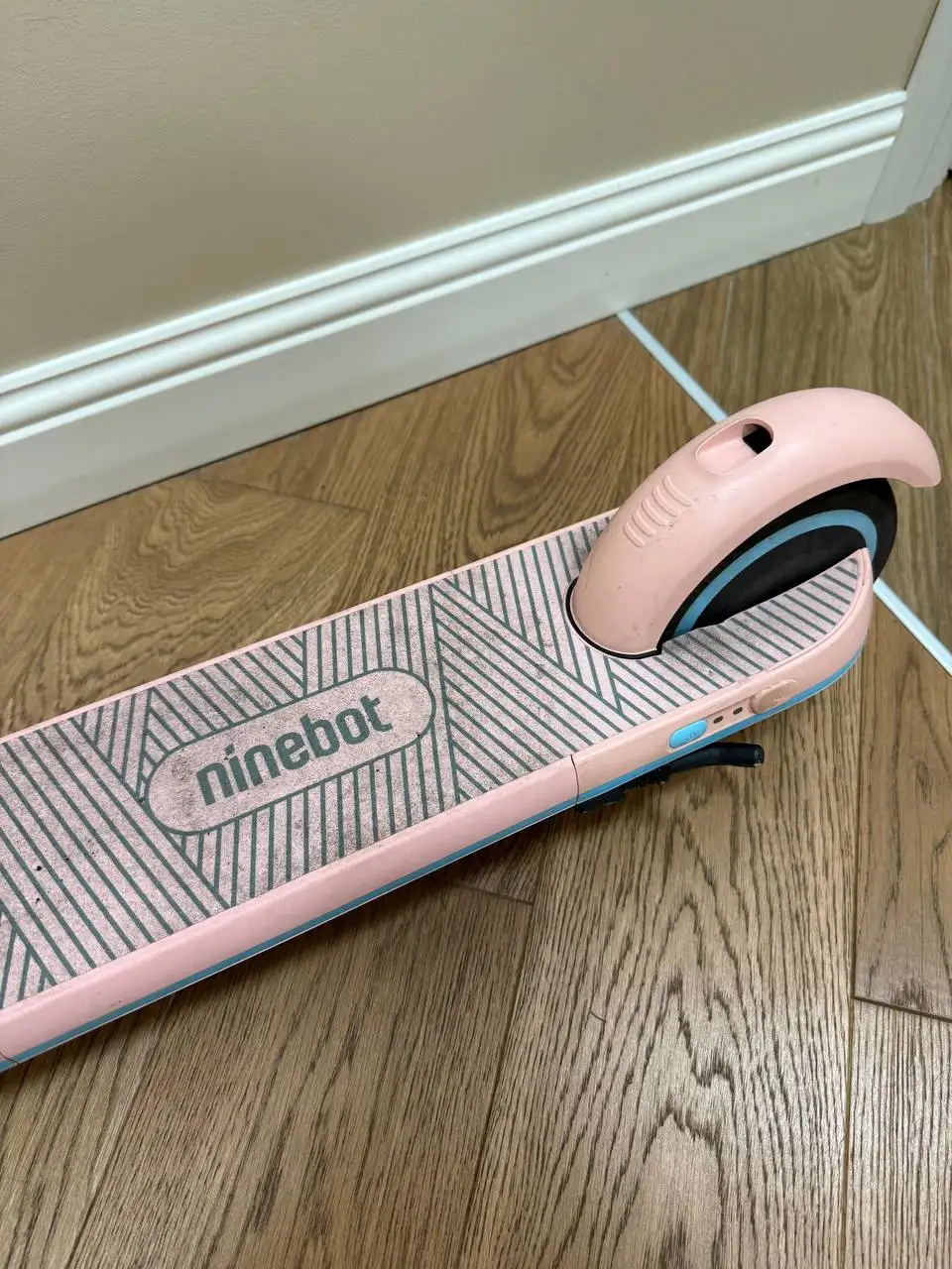 Продам детский электросамокат Ninebot - Самокаты (Хобби и отдых) в Москва