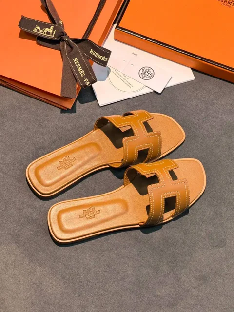 HERMES ORAN шлепки из телячьей кожи - Одежда в Москва