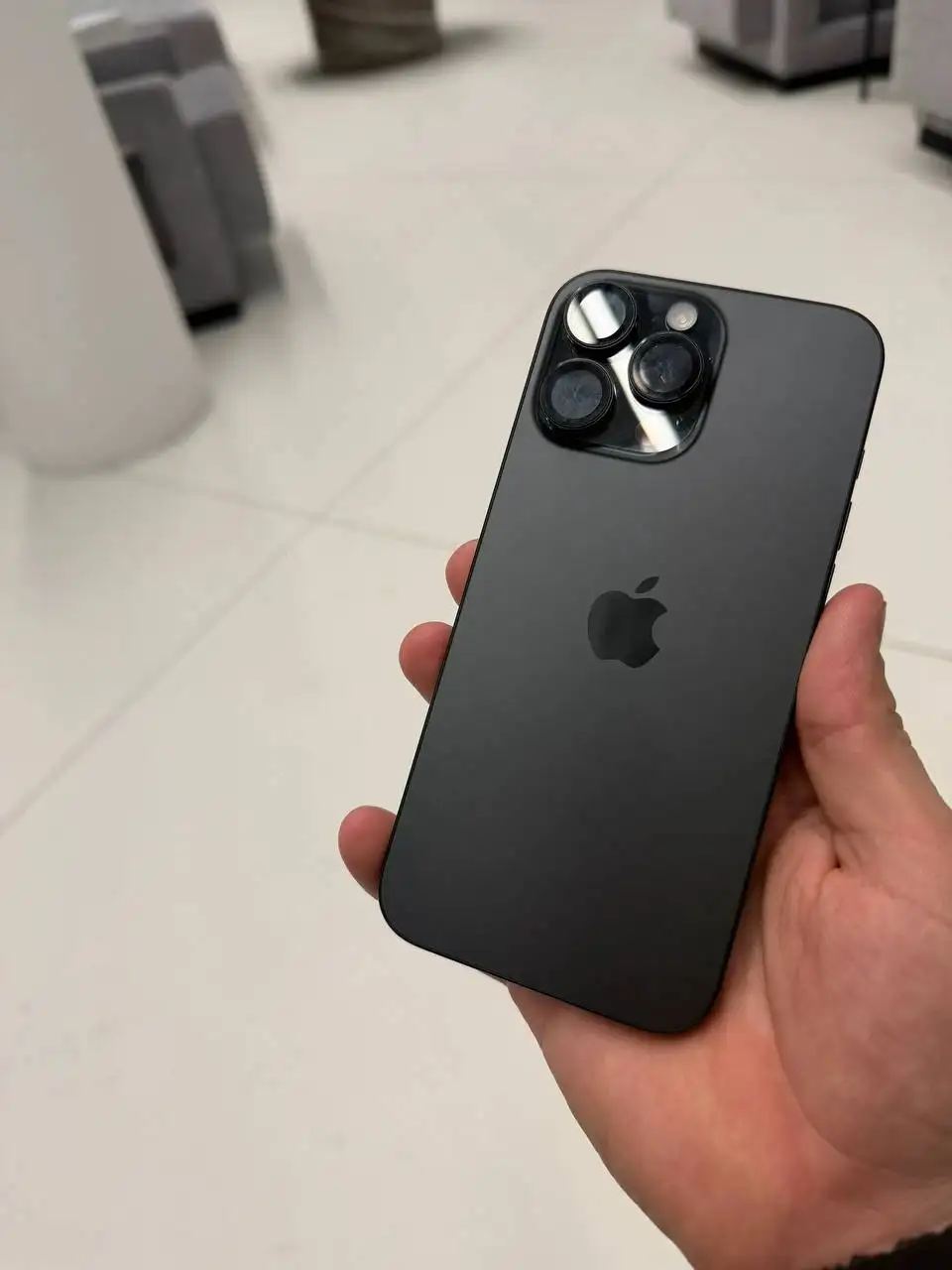 iPhone 16 Pro Max 256GB Black (Б/У) - Мобильные телефоны (Электроника) в Москва