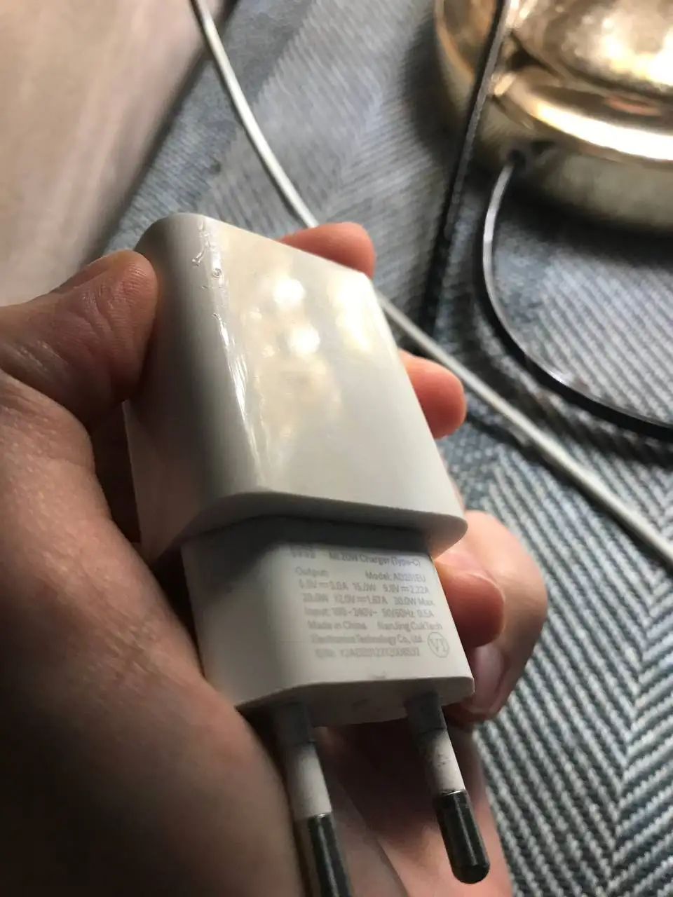 Блок питания Xiaomi 20W AD201EU - Зарядные устройства и блоки питания (Электроника) в Москва