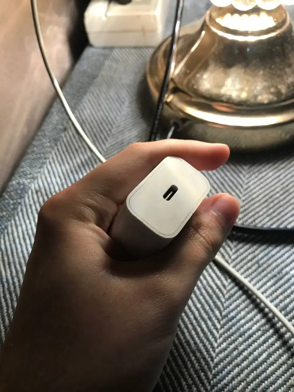 Блок питания Xiaomi 20W AD201EU - Зарядные устройства и блоки питания (Электроника) в Москва