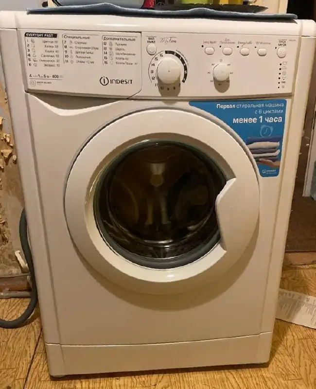 Стиральная машина Indesit IWSB 5105 - Стиральные машины (Электроника) в Москва