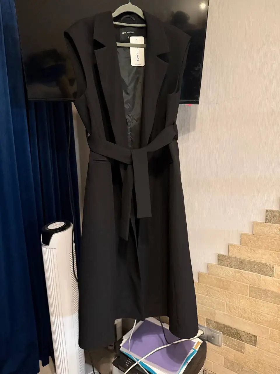 Новый жилет LCW Modest черный, 42L - Жилеты (Одежда) в Москва