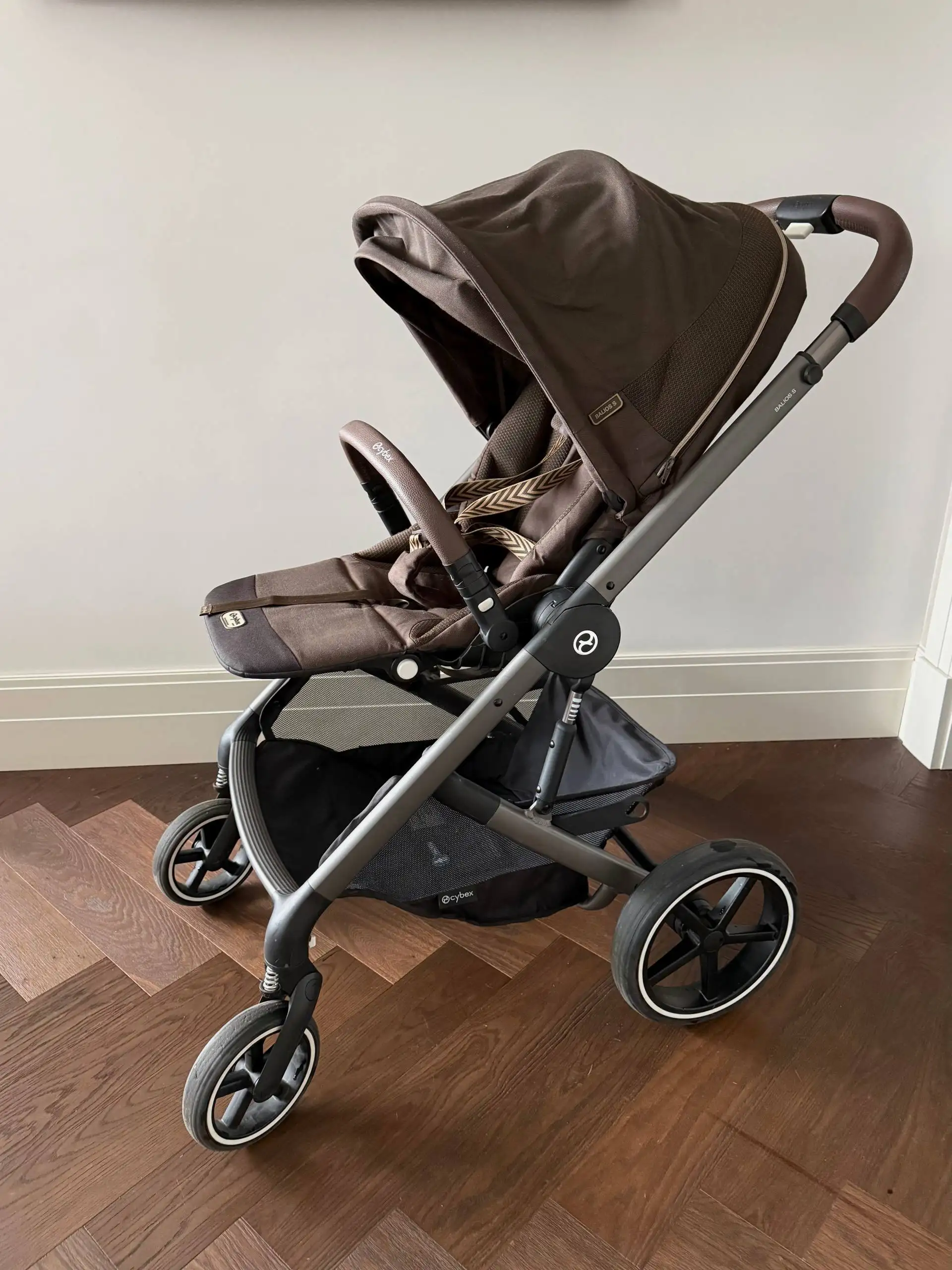 Продаю прогулочную коляску Cybex balios Lux 2025 - Коляски (Товары для детей) в Москва